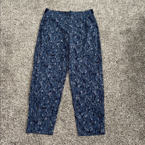 ATHLETA Brooklyn Ankle Pant on Captivate Chrome Blue - Picture 5 of 9